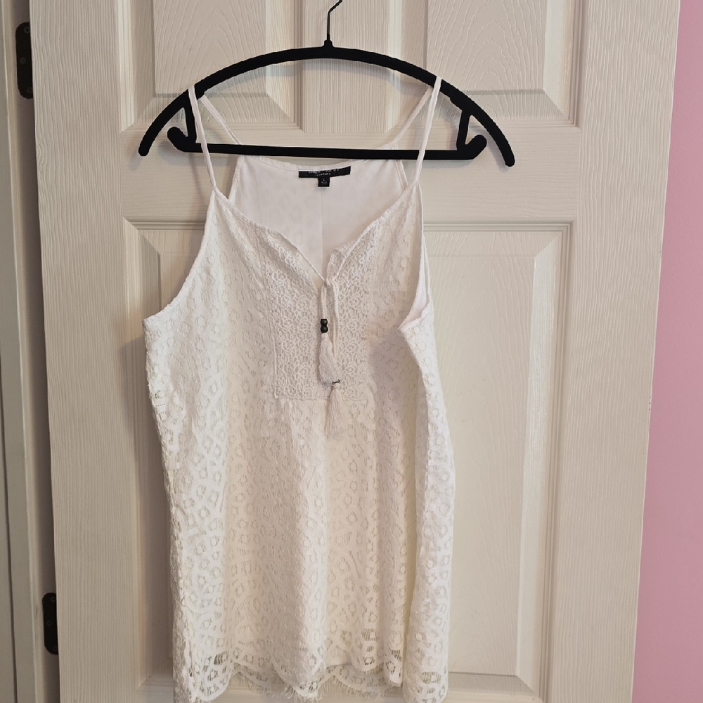 Romeo & Juliet Couture White Lace Tassel Cami